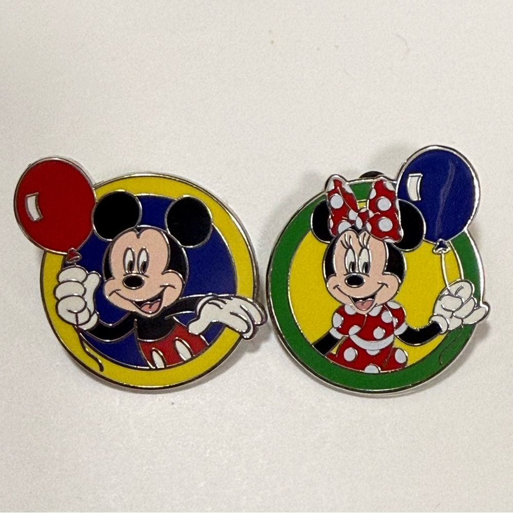 Disney Pins - Mickey and Minnie Starter Set with Balloons - Set of 2 Pins